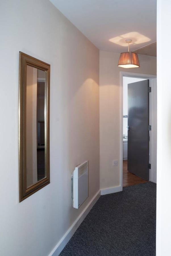 Chestnut Contractor Stays Wellingborough Exterior foto